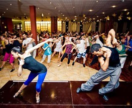 salsa_classes Salsa and Latin courses, classes, dance workshops, performance courses, Dance Teacher Training in Hammersmith Salsa Club and Putney Salsa Club. Also Bachata classes, all over London, beginners, Improvers, up to advanced.